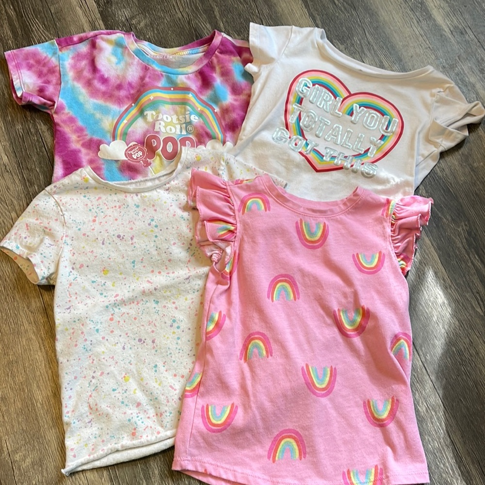 Bundle of 4 GIRLS T-SHIRTS. SIZE 5.